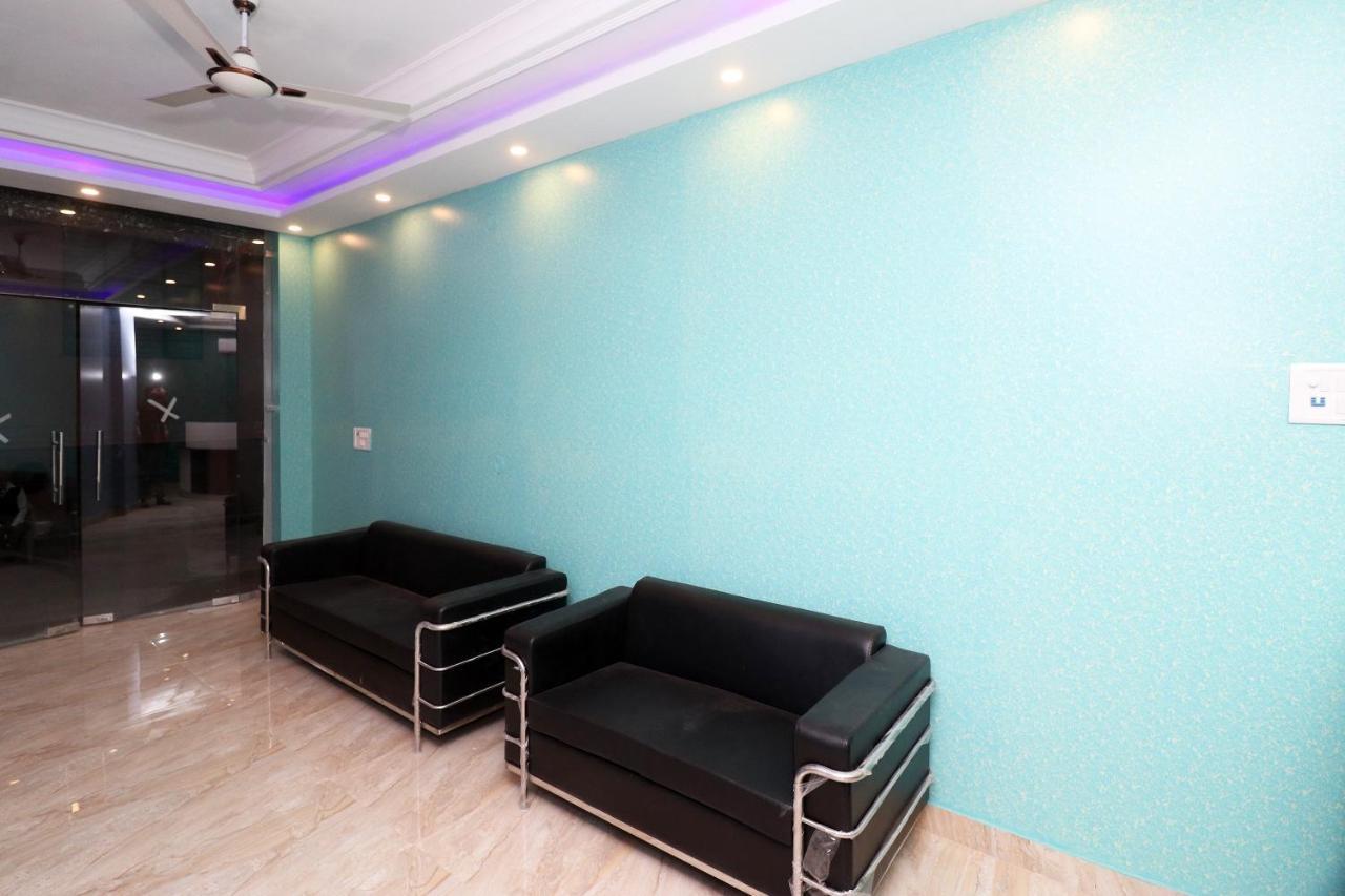 Oyo 25130 Hotel Royal Inn New Delhi Ngoại thất bức ảnh