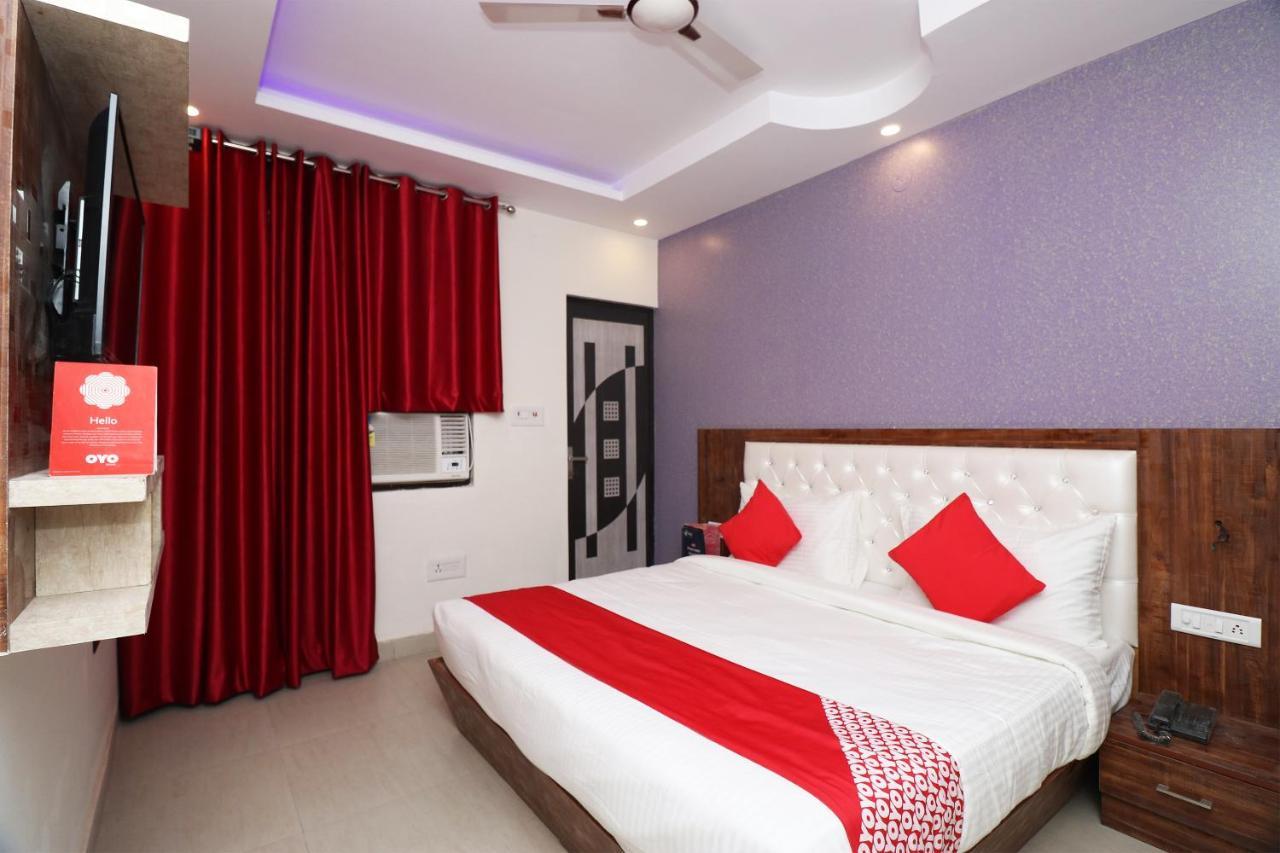 Oyo 25130 Hotel Royal Inn New Delhi Ngoại thất bức ảnh